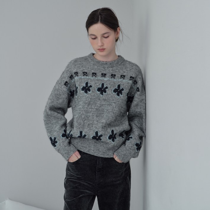 쥬시쥬디 여성용 플라워 자가드 풀오버 니트 JZKT721I