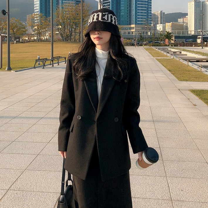 (국내 자체 제작) 이벨 모직 누빔 안감 더블 원버튼 자켓