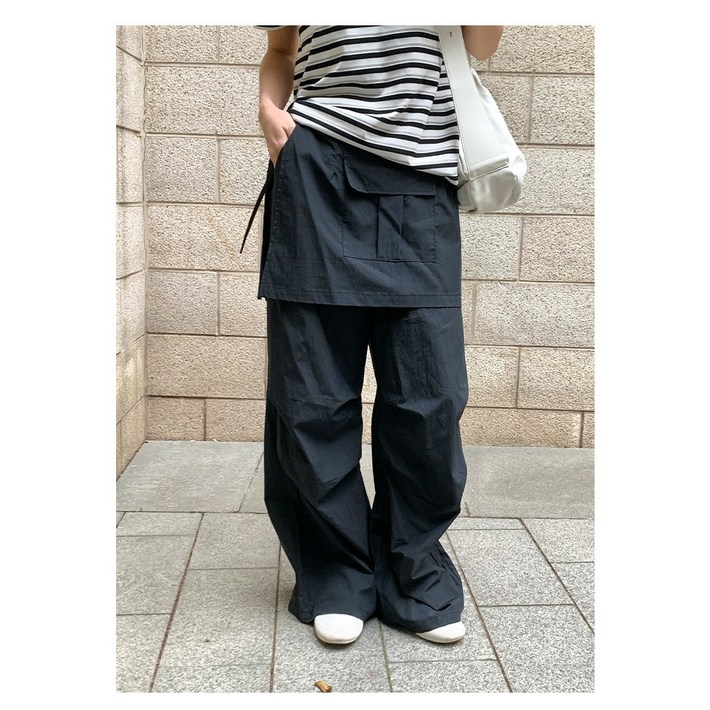 우아글로벌 스커트 레이어드 파라슈트 카고 아노랙팬츠