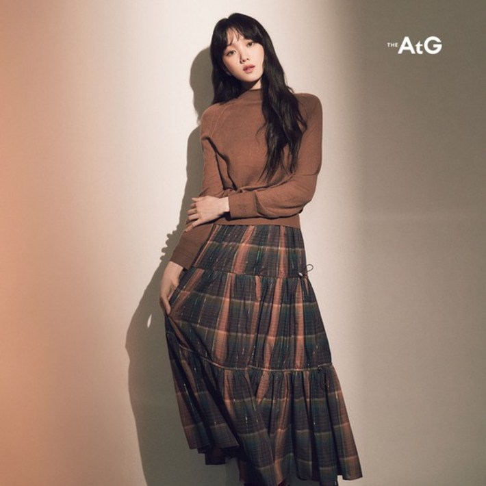 52.론칭가 69,900원 더엣지 22FW 피그먼트 체크 스커트