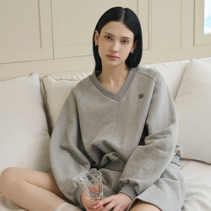 브이넥 스웻셔츠 그레이 T43