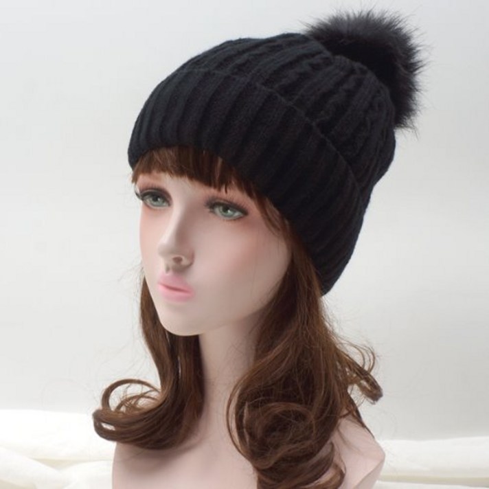 차밍몰 니트 짜임 방울 털비니(S1377-잔꽈배기)