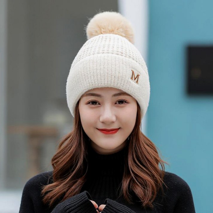 이뿌니 M밍크퍼방울모자 털모자 겨울모자 여성털모자