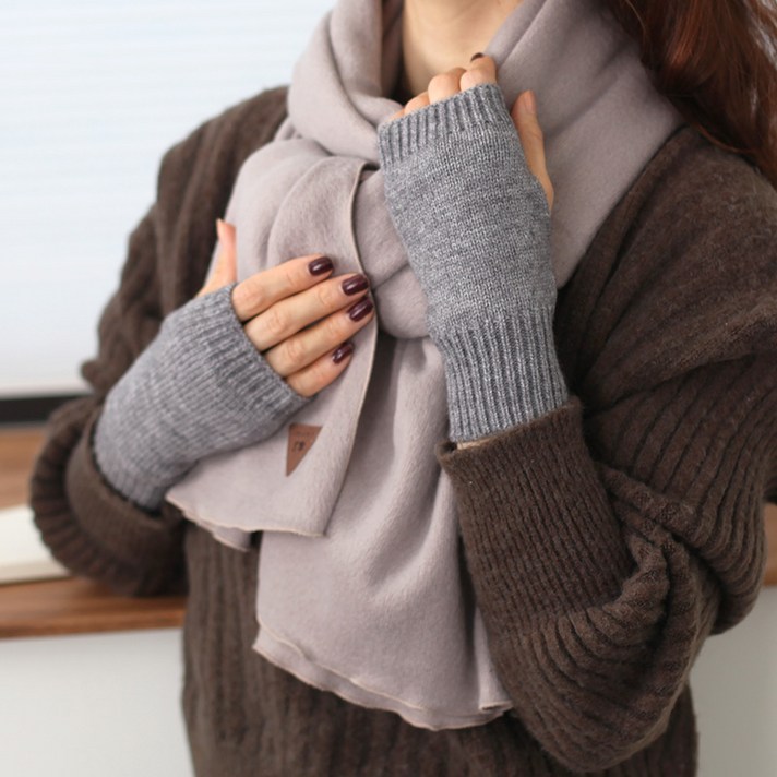 [미디엄템포] 손등과 손목까지 따듯한 베이직 핸드 워머