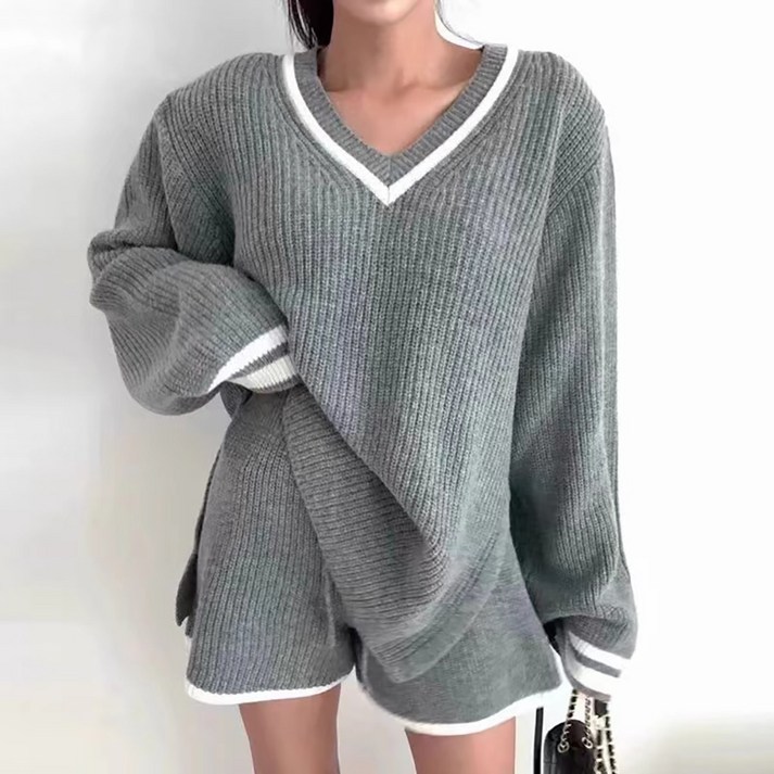 메이첼 룰라니 라인 포인트 V넥 니트 + 반바지 세트 11094