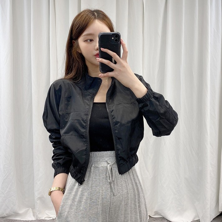 VANANA2 여성 하이넥 집업 후드 베이직 크롭 바람막이 2color VANANA2 여성 하이넥 집업 후드 베이직 크롭 바람막이 2color