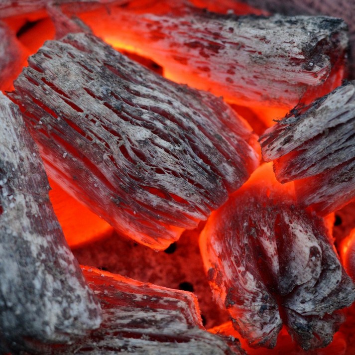 진천참숯 국내산 참나무 숯 흑탄 숫 탈취 냄새제거 공기정화용 구이용 캠핑 바베큐 검탄 제습 가습