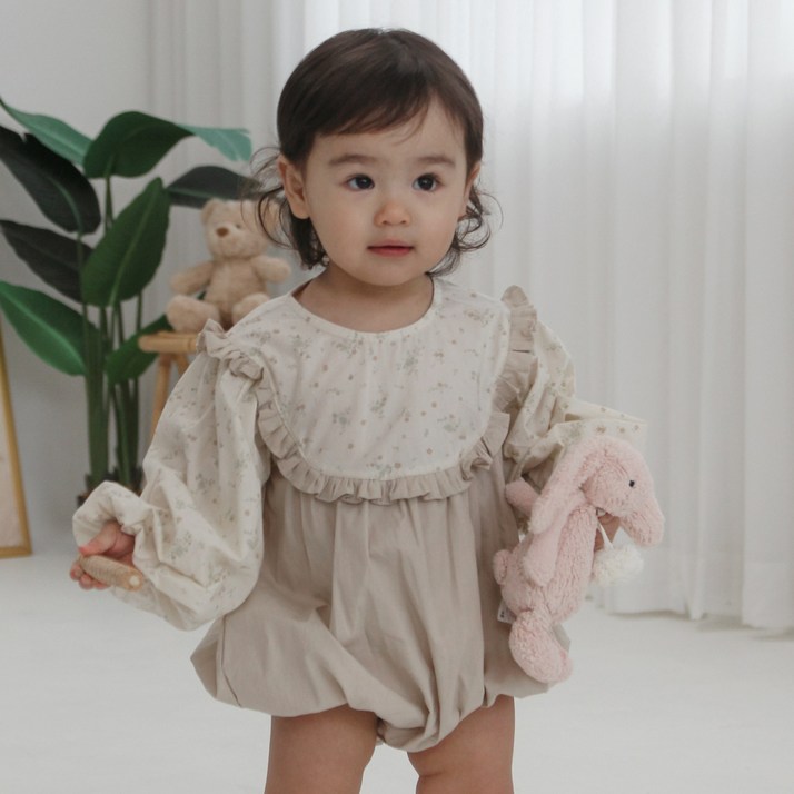 베베나인 유아용 카렌 프릴 슈트