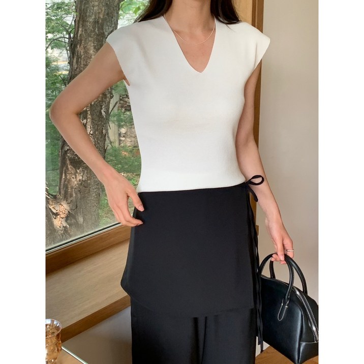 [파운드파운드] 여성용 고급소재 심플 V넥 캡소매 나시 니트티 4colors 페미닌 오피스 정장룩