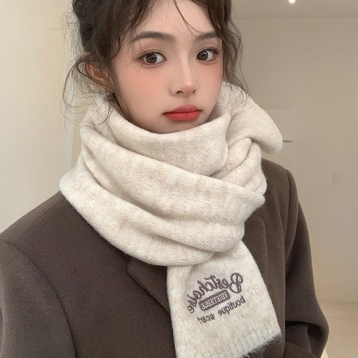 클로버즈 데일리 레터링 니트 목도리 겨울 머플러