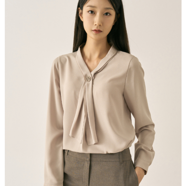 지센뉴코아창원점  타이등판티블라우스# 단독으로 이너로도 좋아요