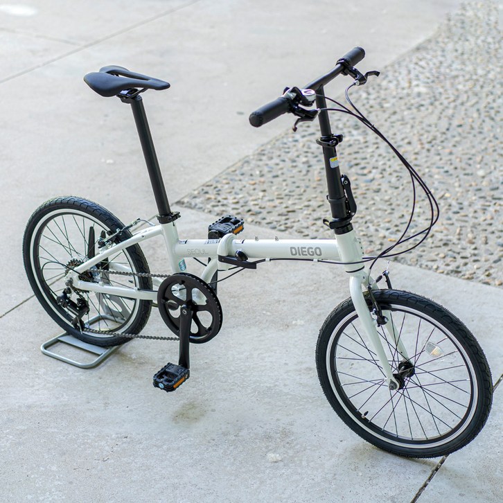 오투휠스 디에고 서울 7 시마노 7단 미니벨로 접이식 자전거 20인치 반조립배송