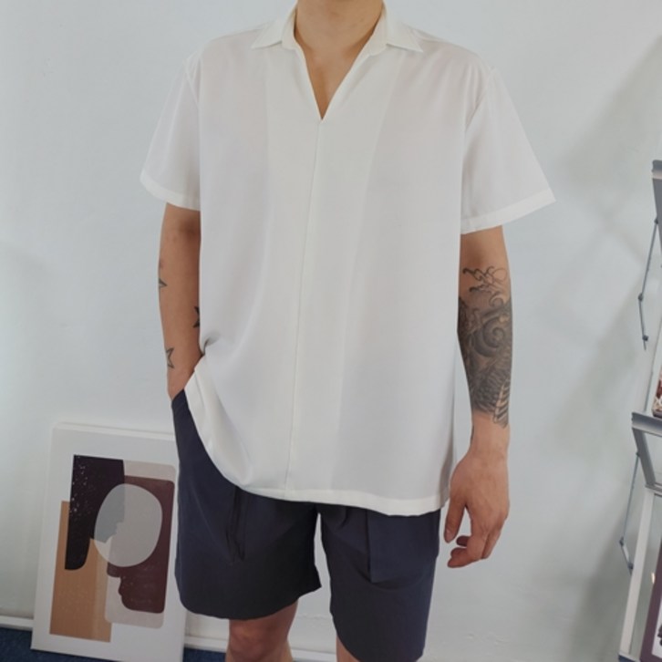 딥스토어 남자 솔리드 오버핏 링클프리 오픈 브이넥 카라 반팔 셔츠
