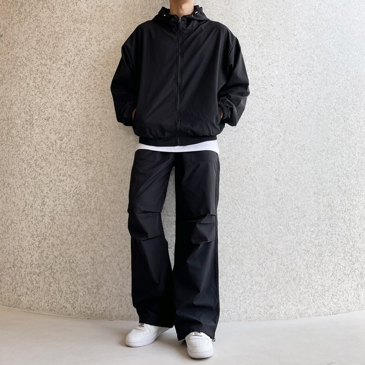 베럴댄나우 남자 오버핏 바람막이 후드집업  무릎 핀턱 와이드 팬츠 상하의 트레이닝 세트