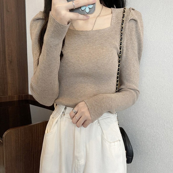 레일라 볼륨 퍼프소매 스퀘어넥 니트 티셔츠 S250806FW11