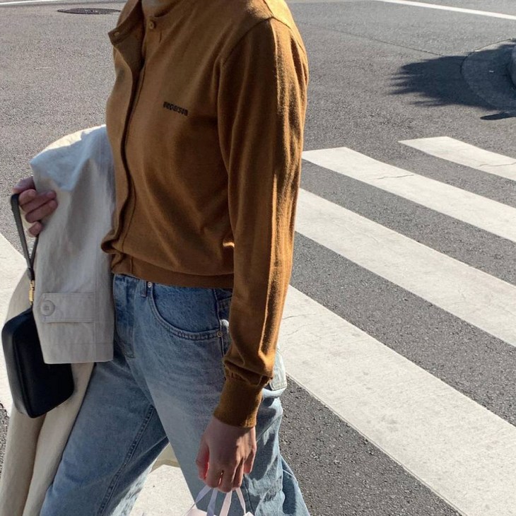 언더슨 여성 캐시미어 라운드가디건 레터링가디건