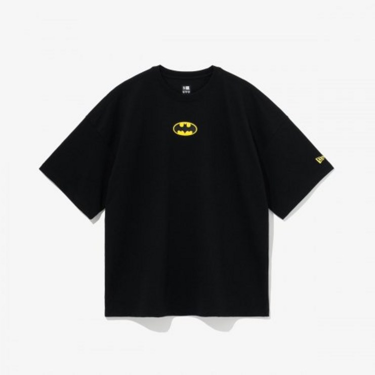 [국내 매장판] 뉴에라 워너 브라더스 배트슈트 오버핏 티셔츠 블랙 AP WB BAT LOGO BATSUIT RS32 BLK 370996