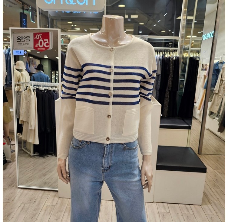 온앤온 라운드넥 스트라이프 가디건 NJK4MD342 온앤온 라운드넥 스트라이프 가디건 NJK4MD342