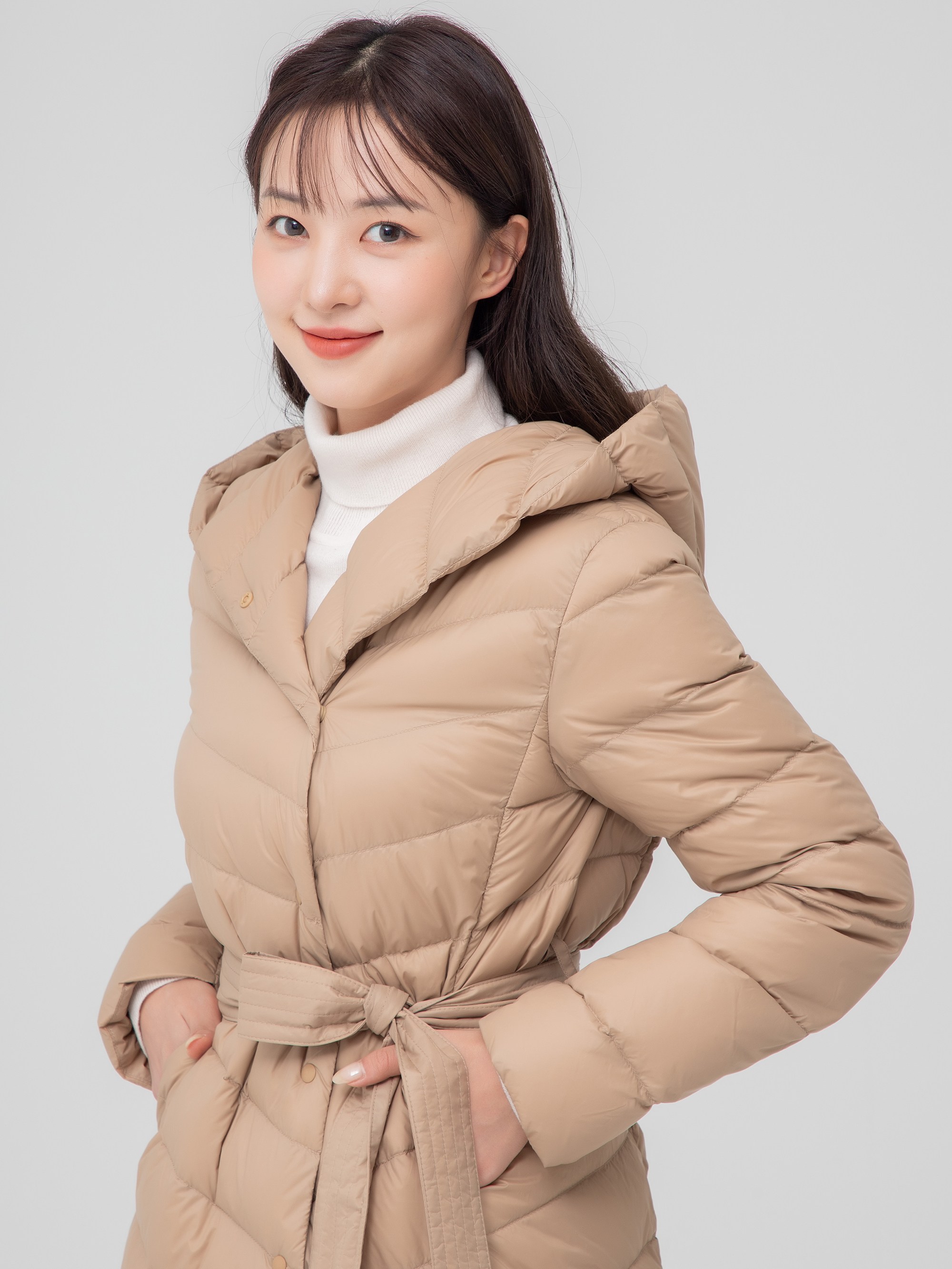 캐럿 여성용 경량 덕다운 오리털 랩 후드 롱 코트 - thumb image